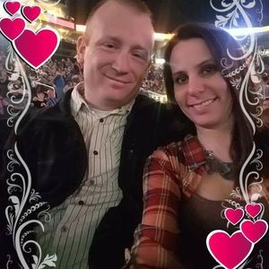 Meet your Posher, Adelle